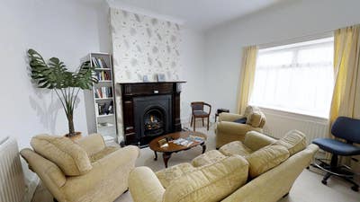 21 Spring; Warm Room, Incl. All Bills/Cleaner Main Photo