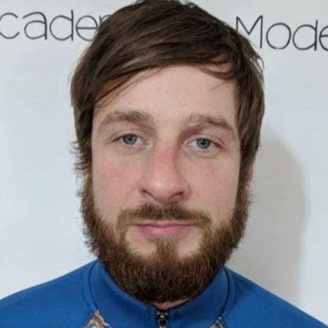 I am a professional male aged 38. I am lookin... Main Photo