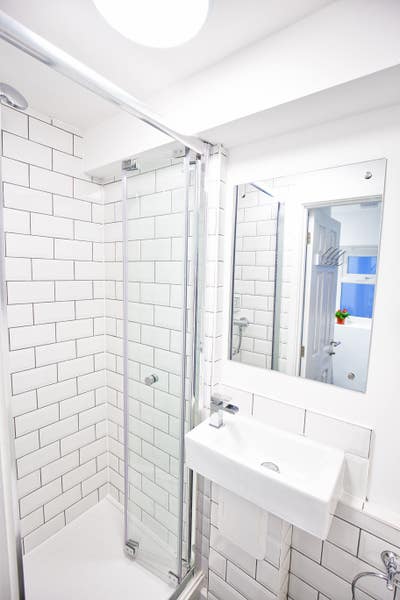 Luxury Double Room - Nearby Mainline Station Main Photo