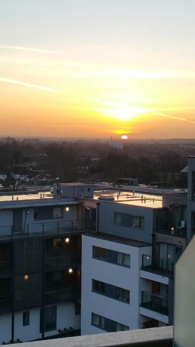 Share with 1 other, panoramic views, own bathroom! Main Photo