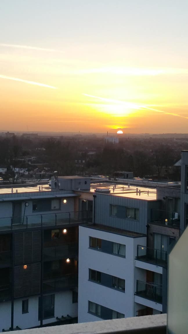 Share with 1 other, panoramic views, own bathroom! Main Photo