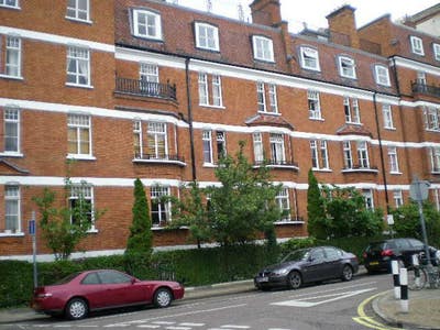 Spacious  2 bedroom flat  Main Photo