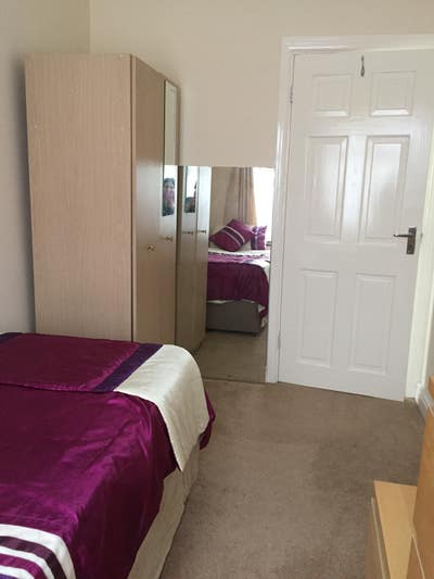 Single Room to Rent - Females Preferred Main Photo