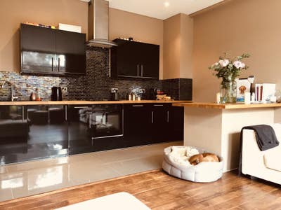 Beautiful flat in Chiswick with garden Main Photo