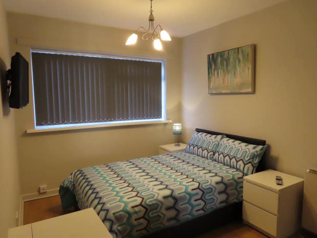 2 x Large double rooms - 4 bed 2 bath flat Shirley Main Photo