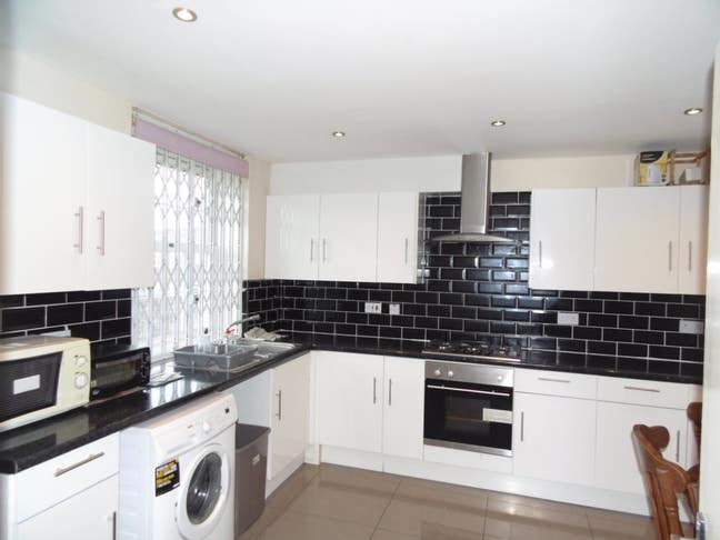 2 lovely rooms in Clapham_ Main Photo