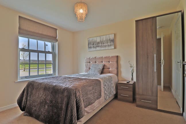 Luxury Double En-suite + Gt Denham MK42  Main Photo