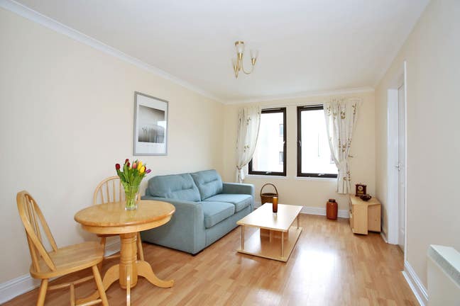 Fully Furnished 2-Bedrooms Flat for Rent Near Rgu Main Photo
