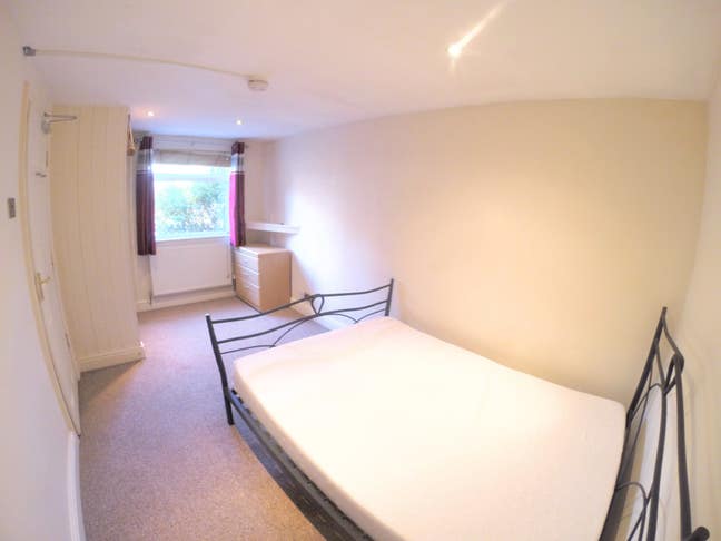  Large double rooms in shared house Main Photo