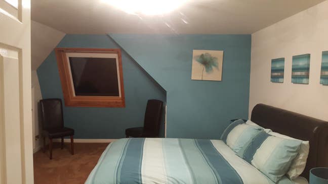 Large Furnished Double Room with Ensuite Shower Main Photo