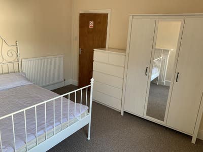 Beautiful Double Room, Woodgrange Drive, Southend Main Photo