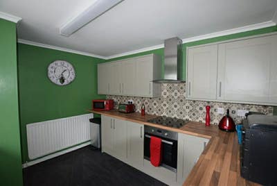 Room  Opp Srh - Located SR4 Main Photo