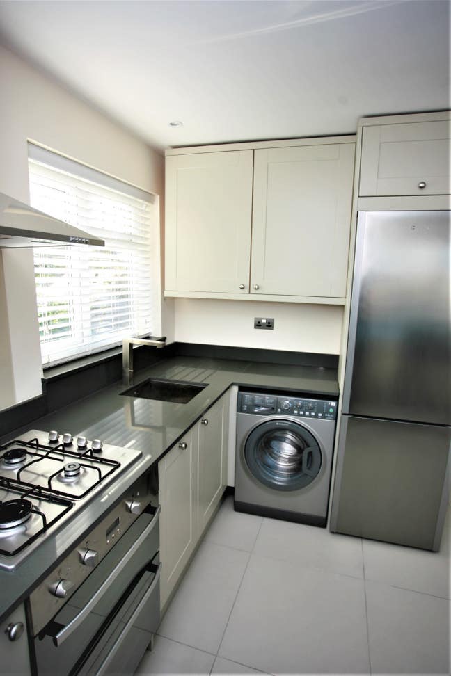 Exceptional 2 bedroom flat with garden Main Photo