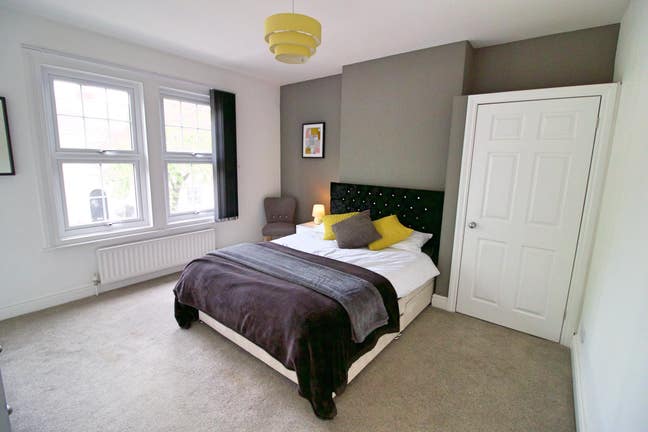 Large Luxury Double Rooms To Rent In Town Centre. Main Photo