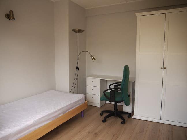 Double/single Room. All bills included Main Photo