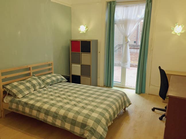 PhD, Masters House, Fast Internet & Cleaners Main Photo