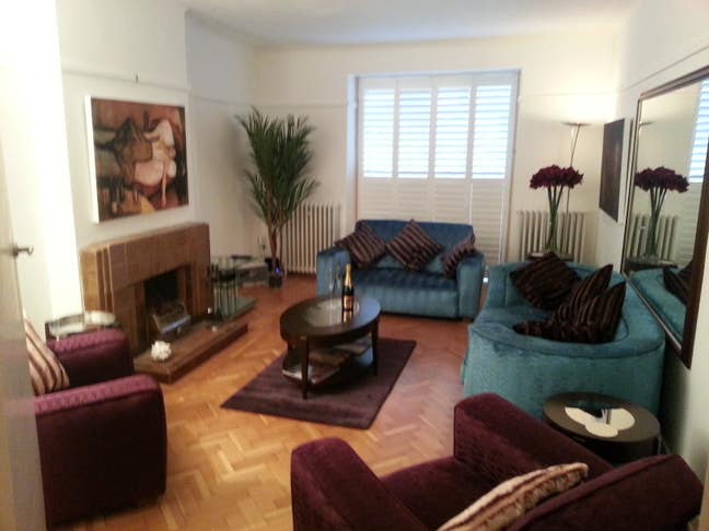 Richmond Stylish Art Deco Apartment Main Photo