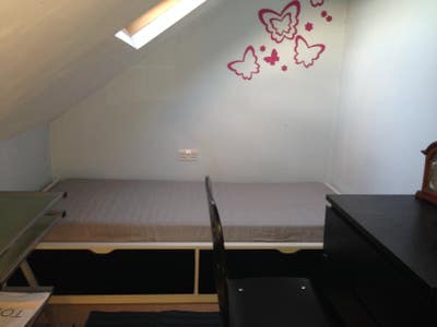 Single Room to Rent[Female-Non Smoker] Main Photo