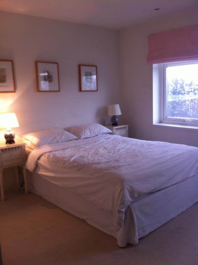 Double room available for rent in Family house Main Photo