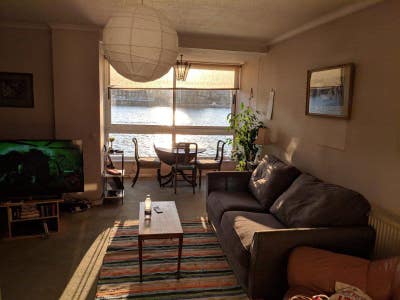 Double Bedroom ✨ riverside flat ✨ Battersea Main Photo