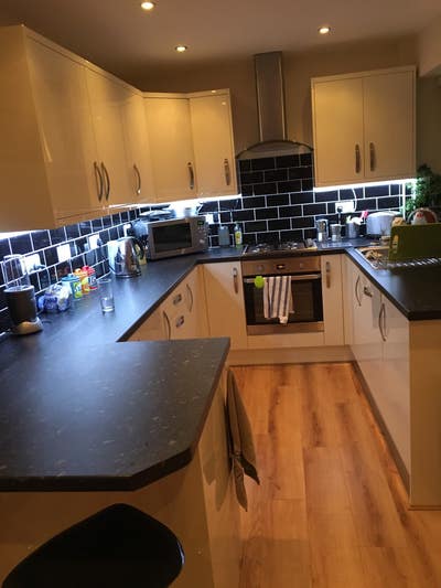 Double bedroom to rent  Main Photo