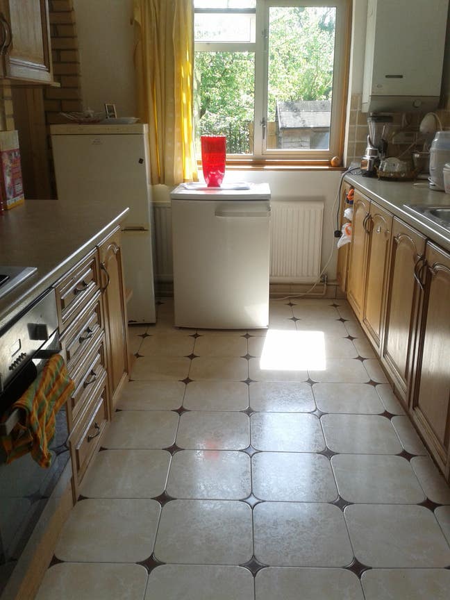 Nice Large  Double Room in House in Good Location Main Photo