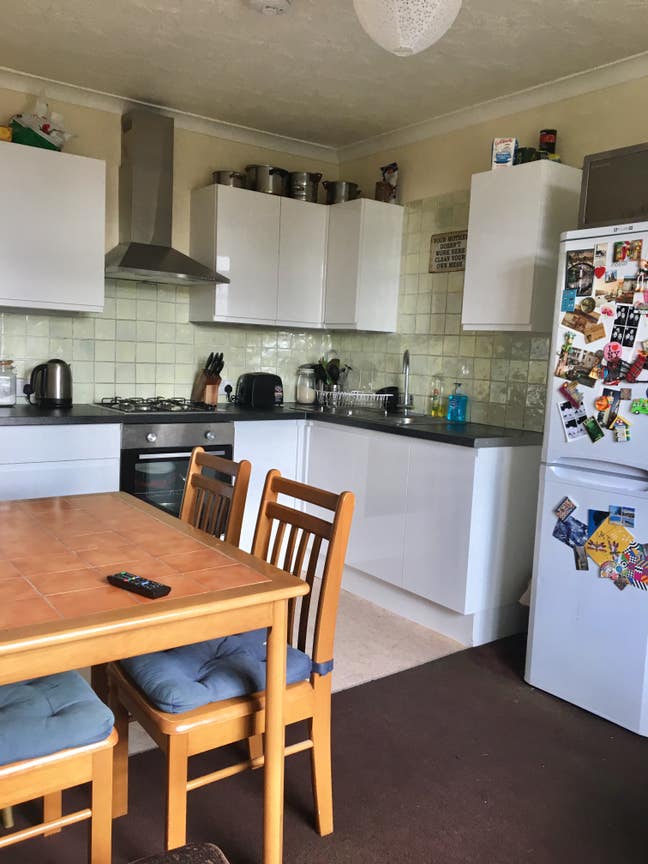 Big double room in lovely home . Amazing location Main Photo