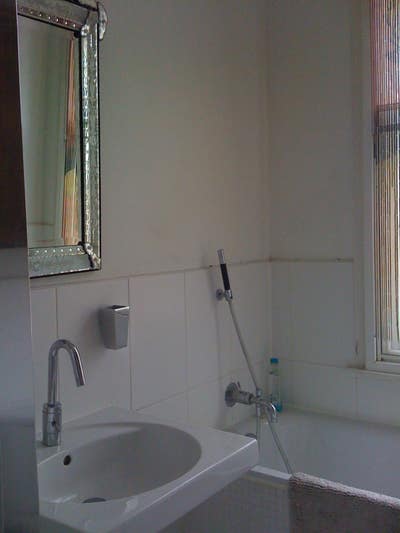 &pound;800 monthly all Bills incl. large double room Main Photo