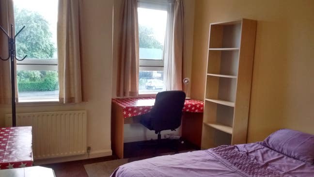 Double room to rent in shared flat Main Photo