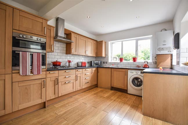 Double Room • Bills Included • Abbey Wood SE2 Main Photo