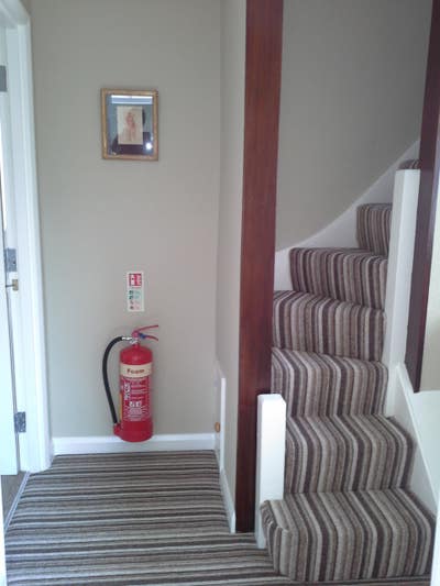 En suite & parking close to College & Hospital  Main Photo