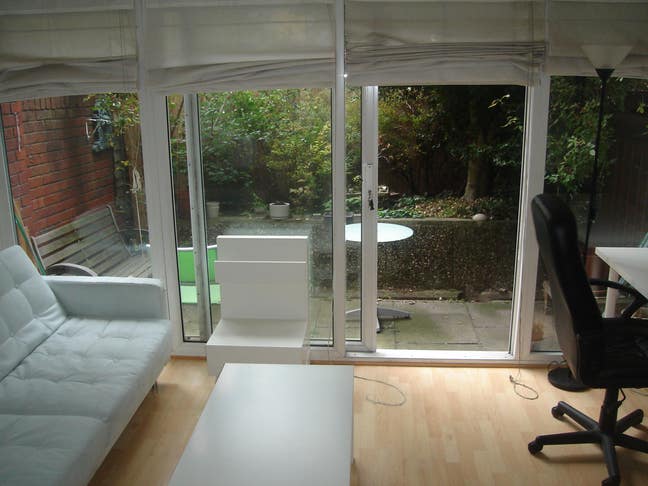 Beautiful Studio double room with ensuite/garden Main Photo