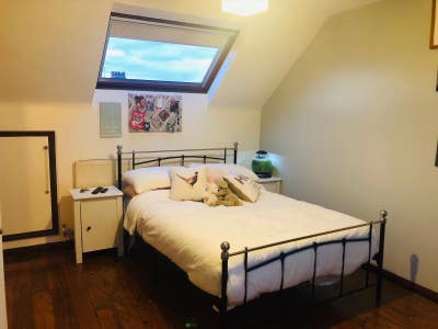 Gorgeous En-suite Room With Walk In Wardrobe Main Photo