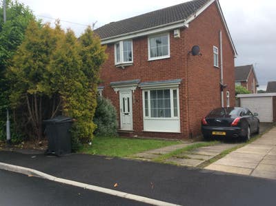 Fully refurbished house  Main Photo