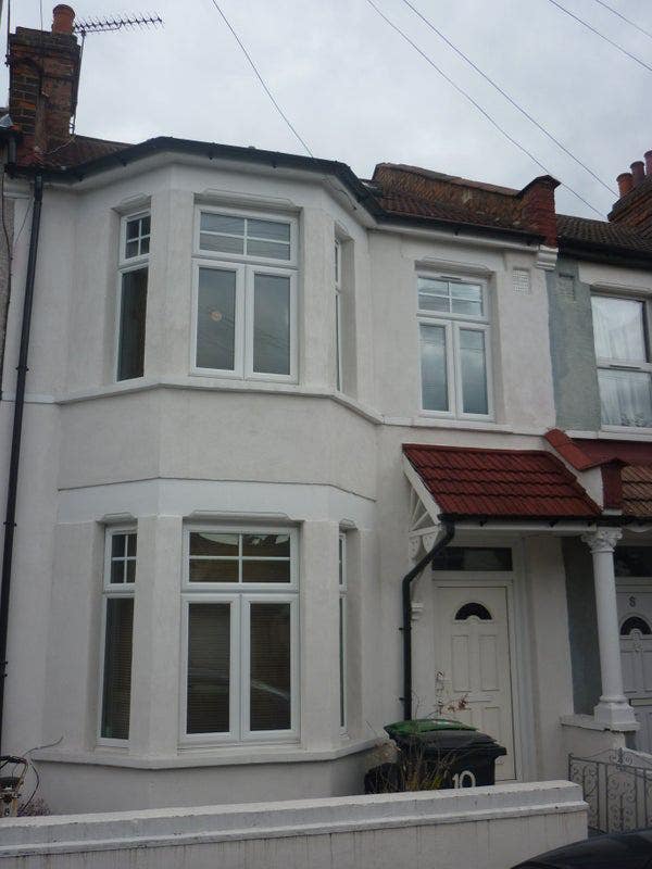 Beautiful Double room  and Single available  Main Photo