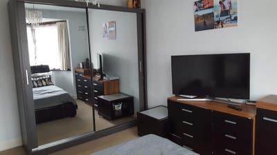 Double(single) room in enfield lock/ waltham cross Main Photo