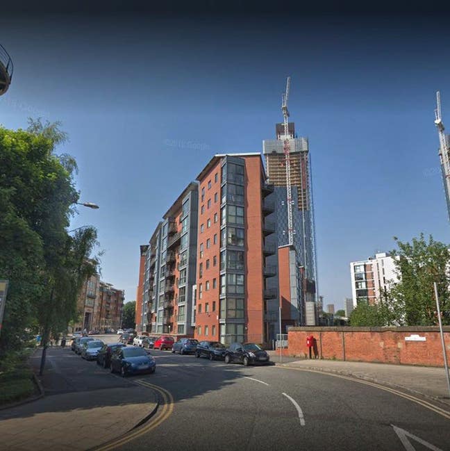 4th Floor Apartment / Master Bedroom Main Photo