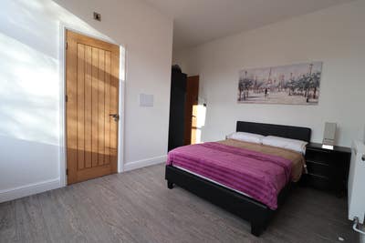 Bedfords Finest Luxury Ensuite Prime Ministers  Main Photo