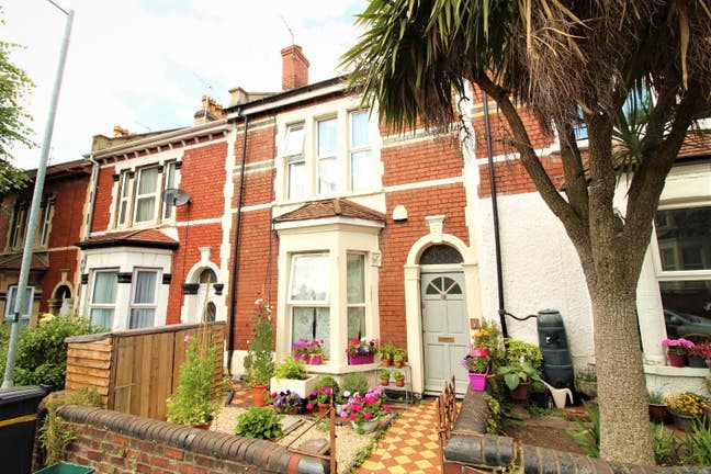 Furnished Double Room in a Professional House Main Photo