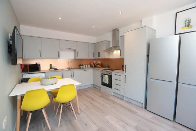 Great en-suite room available Jan 2026 £650pm Main Photo