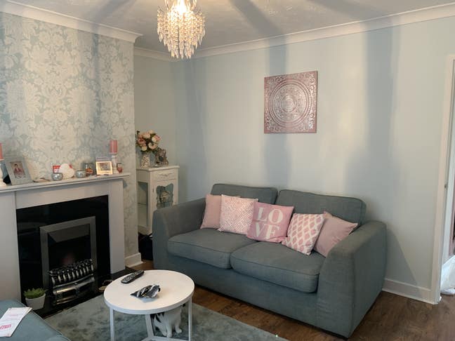 Double furnished room in quiet house! Main Photo