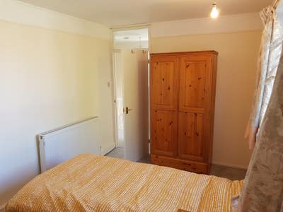 1 room and bathroom, house to share Main Photo