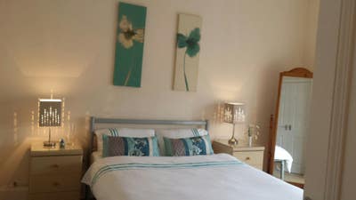 1 Bed Flat - near Crosshouse Hospital Main Photo