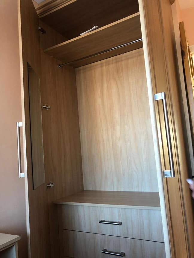 Single Room to let in a family home  Main Photo