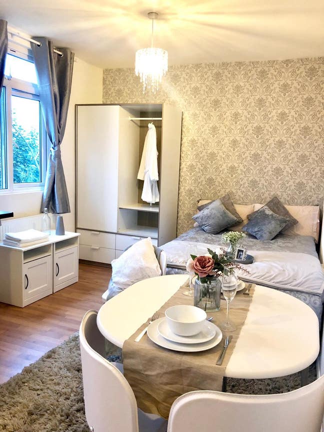 Beautiful Studio Flat near Seven Sisters Station Main Photo