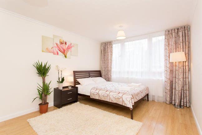 ❤️ Large En-suite Double  Room in CW 💚 Main Photo