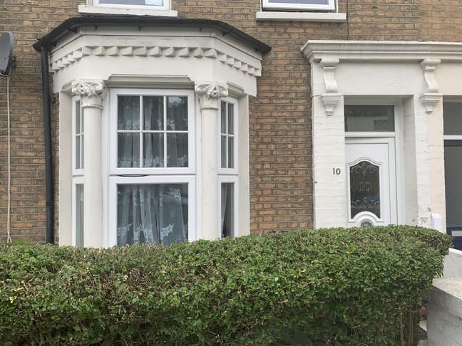 Room to rent in Brockley Main Photo