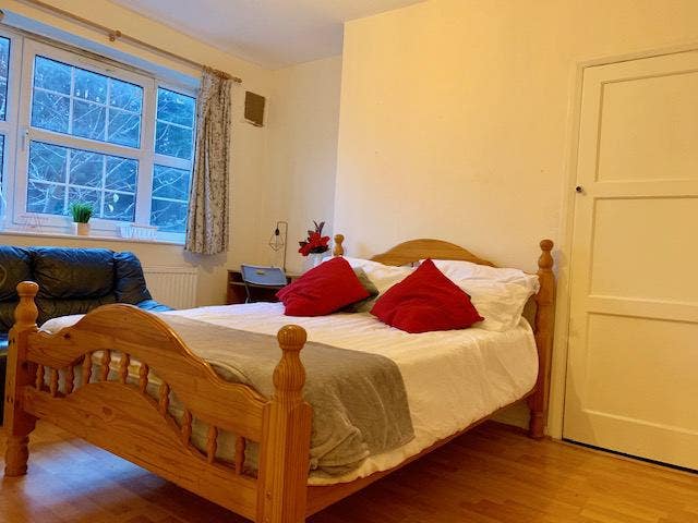 Clapham Common|3 Fantastic Rooms|Modern&Bright Main Photo