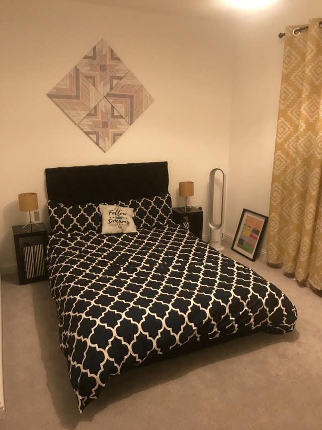 Immaculate Double Room in a  New Build House Main Photo