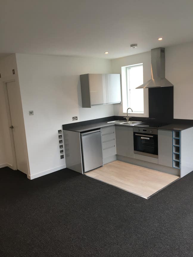 Modern Studio Flat for Rent Main Photo